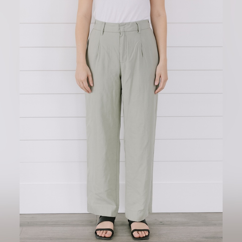 Fall $10 SALE🍂🍁

a new day women’s chinos in Sage